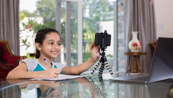 5 Ways Your Kid Can Benefit From Using The Internet And Social Media