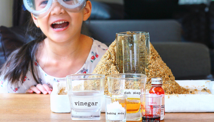 Volcano Science Experiment! It's an easy, safe, and fun DIY science experiment